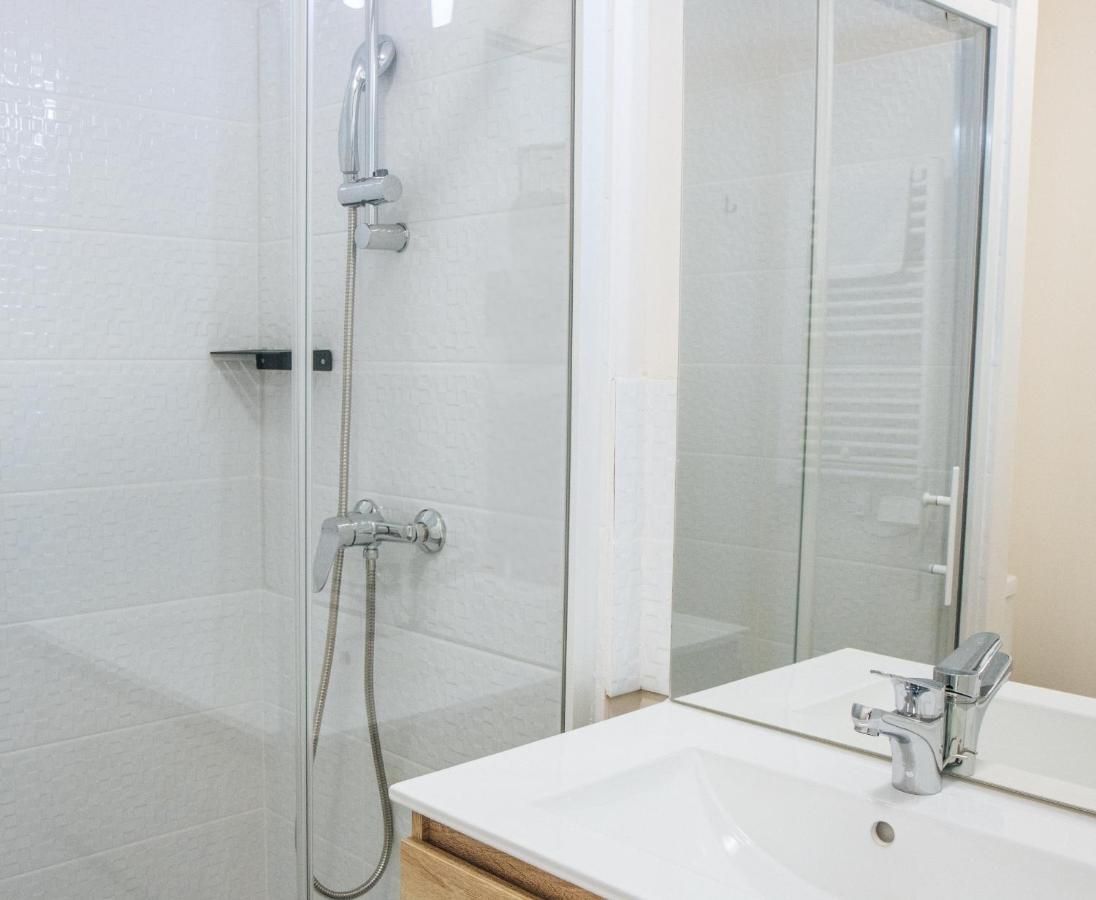 Twenty Business Flats Beziers Aparthotel ภายนอก รูปภาพ
